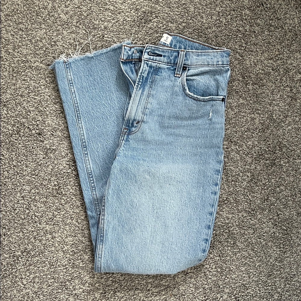 Abercrombie the 90s straight ultra high rise Jean